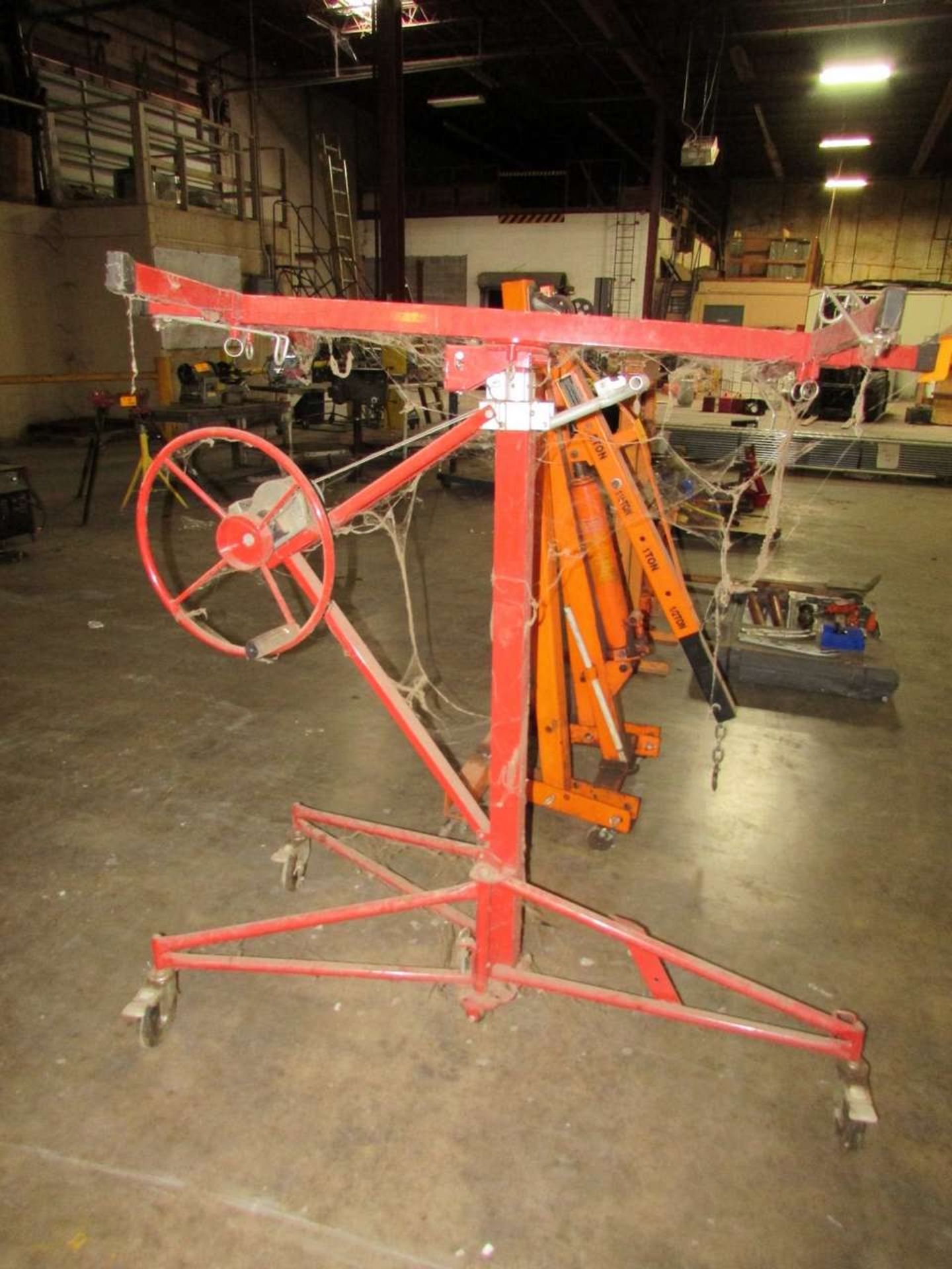 Central Hydraulics 35915 2 Ton Hydraulic Foldable Shop Crane - Image 3 of 3