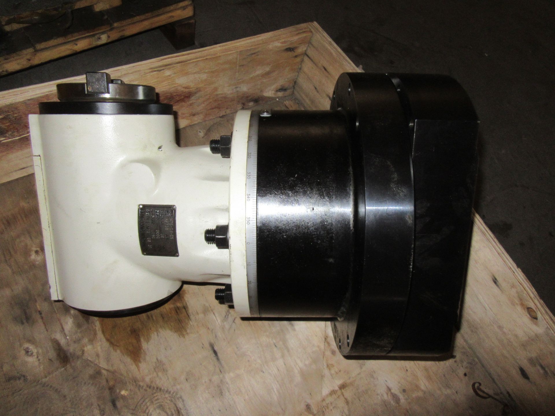 90 DEGREE RIGHT ANGLE HEAD FOR CHEVALIER, 38 KW, 2000 RPM, 150 MM, YEAR 2012, (BACK BUILDING)