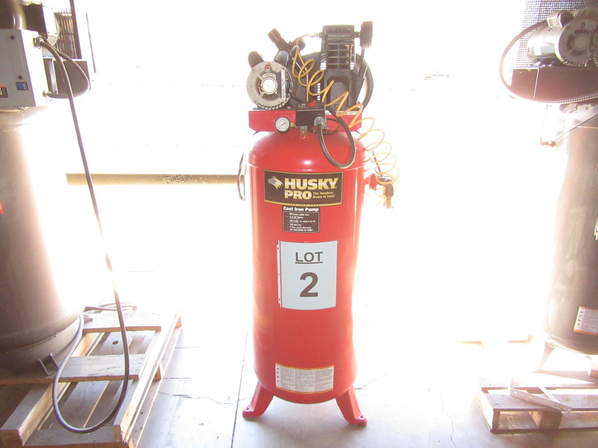 HUSKY 60 GALLON AIR COMPRESSOR, MODEL: VT631403AL, 3.2 HP, 135 MAX PSI, 24/15A/60HZ/1PH, (BACK