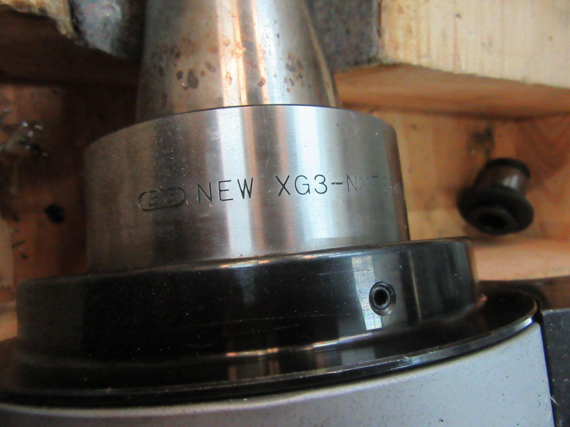 BIG NEW XG3-NMTB50 SPEED MULTIPLIER 50 TAPER WITH BIG NEW HI-POWER MILLING CHUCK HMV 1.250 - Image 2 of 3