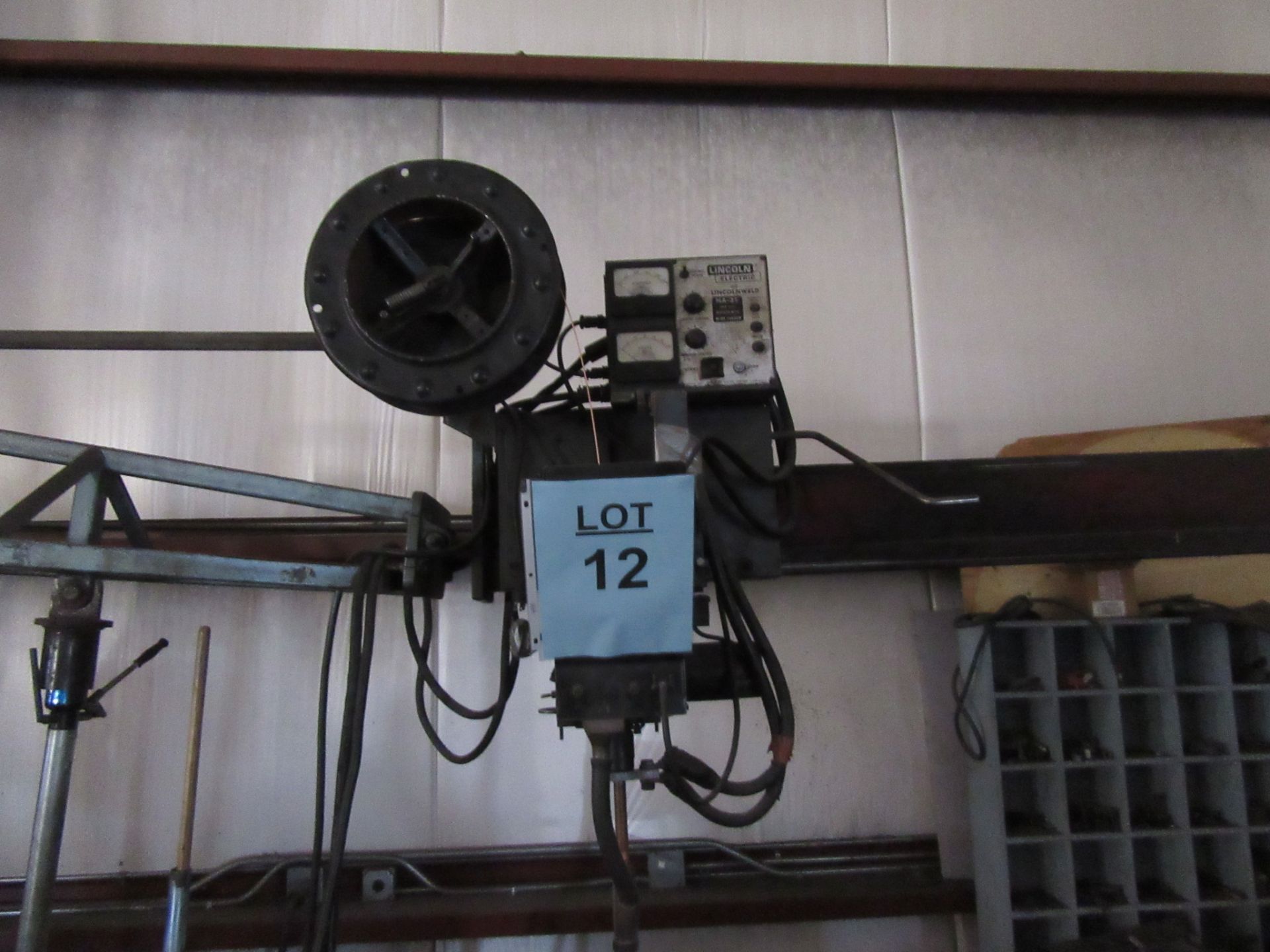 LINCOLN DC-600 WELDER WITH LINCOLN NA-3S WIRE FEEDER AND 2000 LB. JACK STAND, (BACK BUILDING) - Image 3 of 3