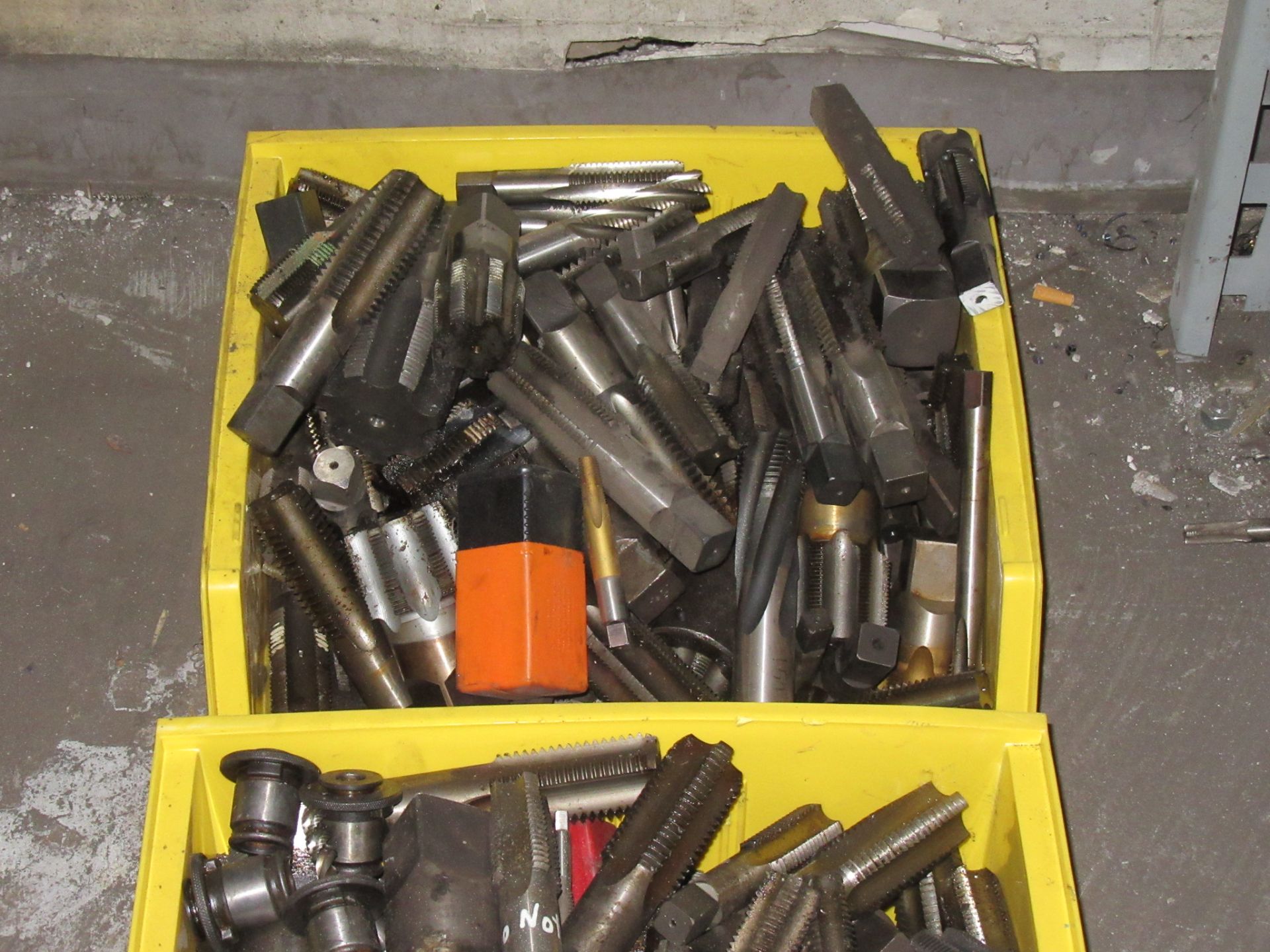 LOT ASST'D MACHINE TAPS, (3 BINS) - Bild 4 aus 4