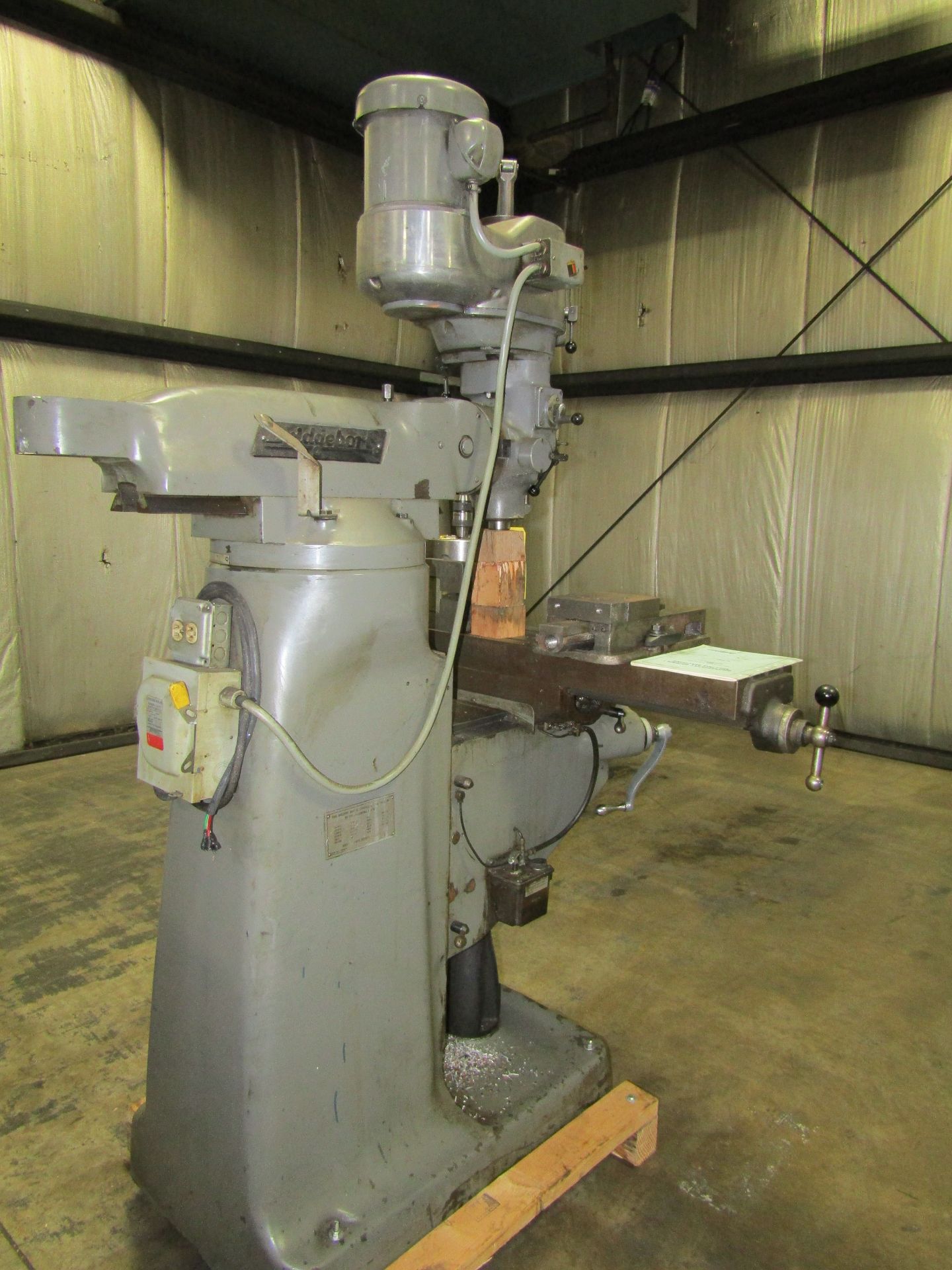 Bridgeport Vertical Mill S#: BR253511 W/Power Table - Image 5 of 5