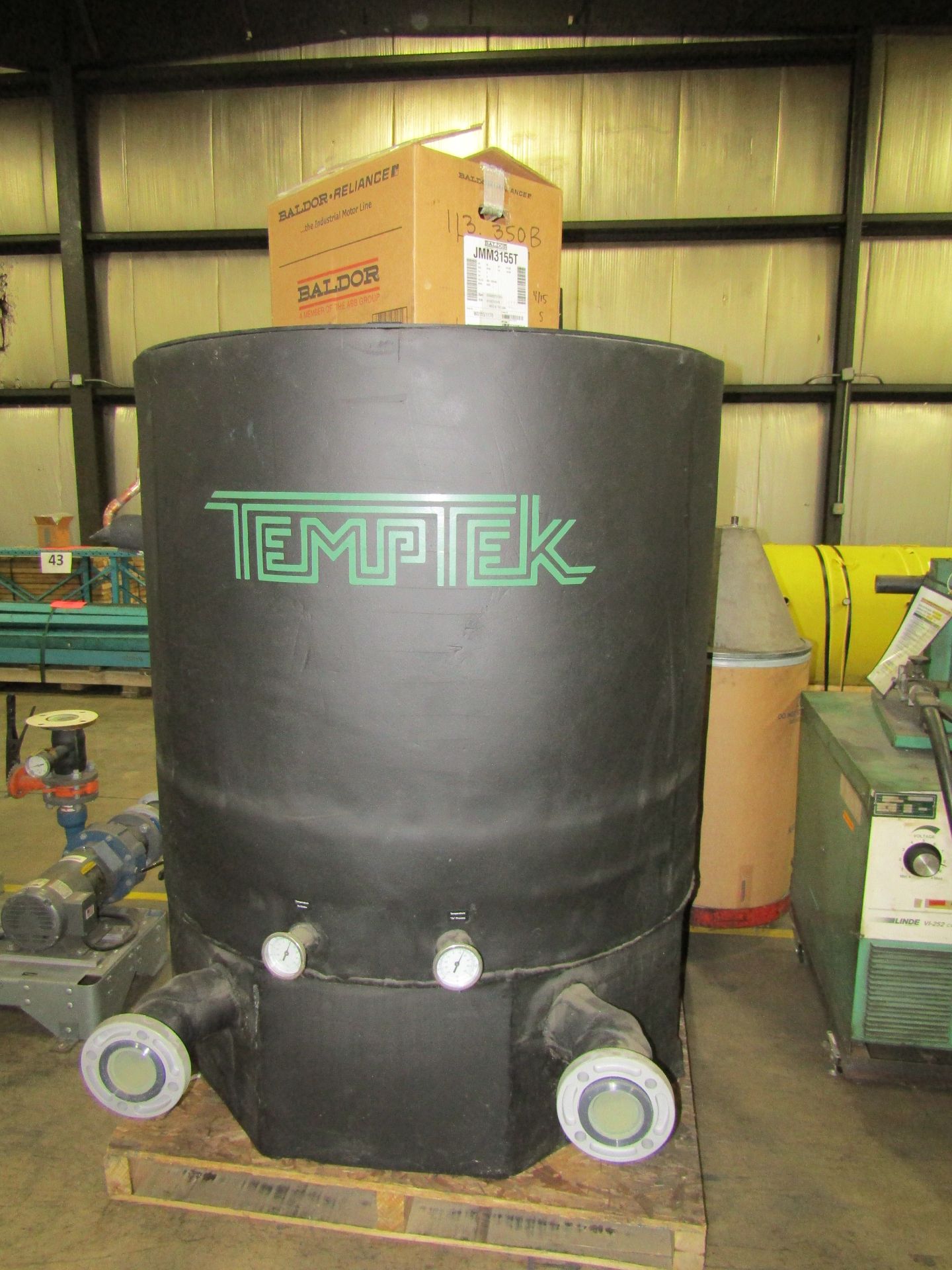 Temptek Chiller Water Tank, M#: TTK-400C-2P, S#: 13674 - Image 2 of 2