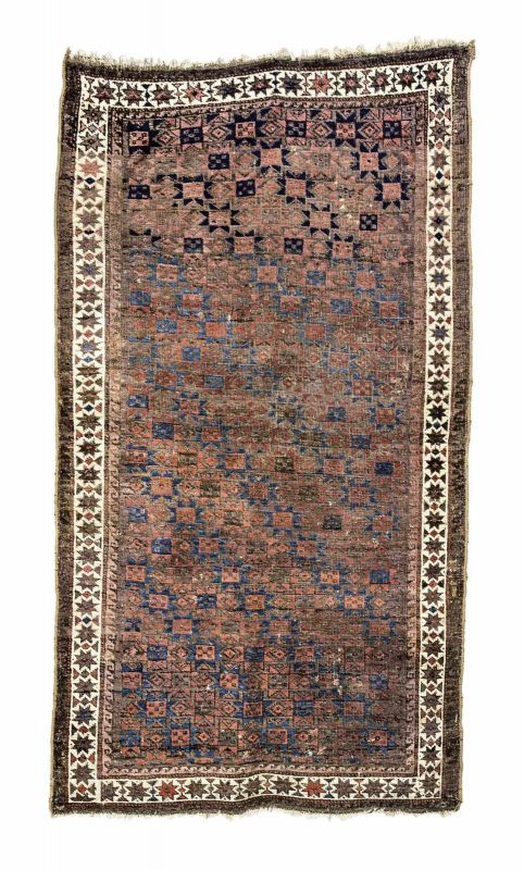 Turkmenisch-Baluch-Teppich um 1900, Senneh-Knoten, abgenutzt, beschädigt, mangelt, 172*100 cm