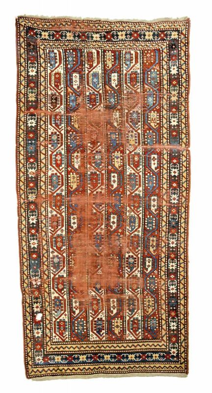 Kaukasisch-Gendje-Teppich um 1870, Ghiordes-Knoten, abgenutzt, beschädigt, mangelt, 263*126 cm