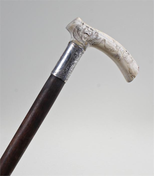 Meiji period Japanese monkey carved walking stick, the handle carved with monkeys in various
