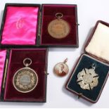Royal Academy of Music medals, awarded to Alfred Hearnshaw 1895 & 1897, Violoncello, bronze and