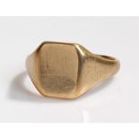 9 carat gold signet ring, with vacant seal, 7.8 grams