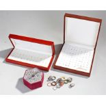 Jewellery boxes, to include two ring boxes, a white metal capped jewellery box and a selection of