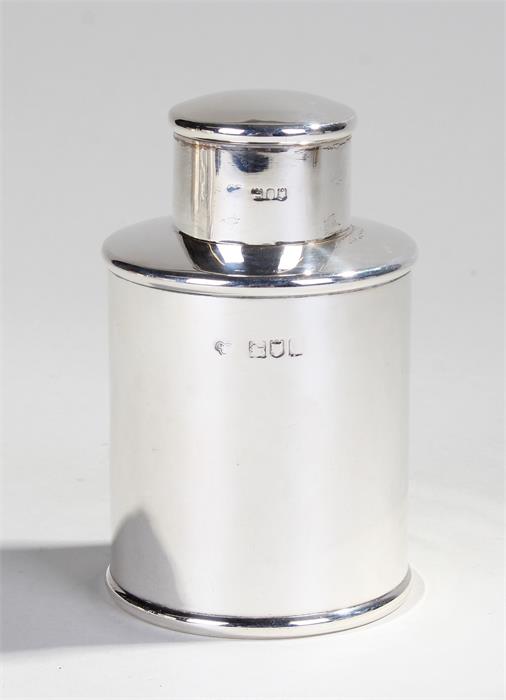 Silver tea caddy, marks rubbed, the slide on caddy top above a cylinder body, 6.4oz