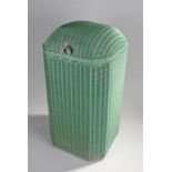 Lloyd Loom laundry basket, in green