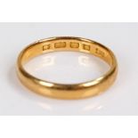 22 carat gold wedding band, 3.1 grams