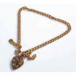 18 carat gold chain, with a 9 carat gold padlock clasp, total weight 10 grams