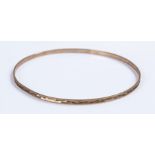 9 carat gold bangle, 4.1 grams