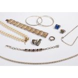 Silver jewellery, to include two silver bracelets, a necklace, silver rings, a brooch and silver