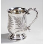 Victorian silver tankard, Birmingham 1879, maker H & T, the tankard of baluster form engraved with