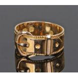 18 carat gold ring, in the form of a belt with clasp, ring size I