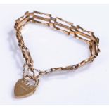 9 carat gold gate bracelet, with padlock clasp, 7.5 grams