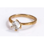 9 carat gold cubic zirconia ring, ring size N