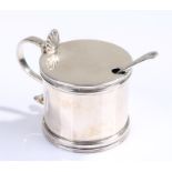 George V silver drum mustard, Birmingham 1928, makers mark rubbed DB, with a hinged lid and shall