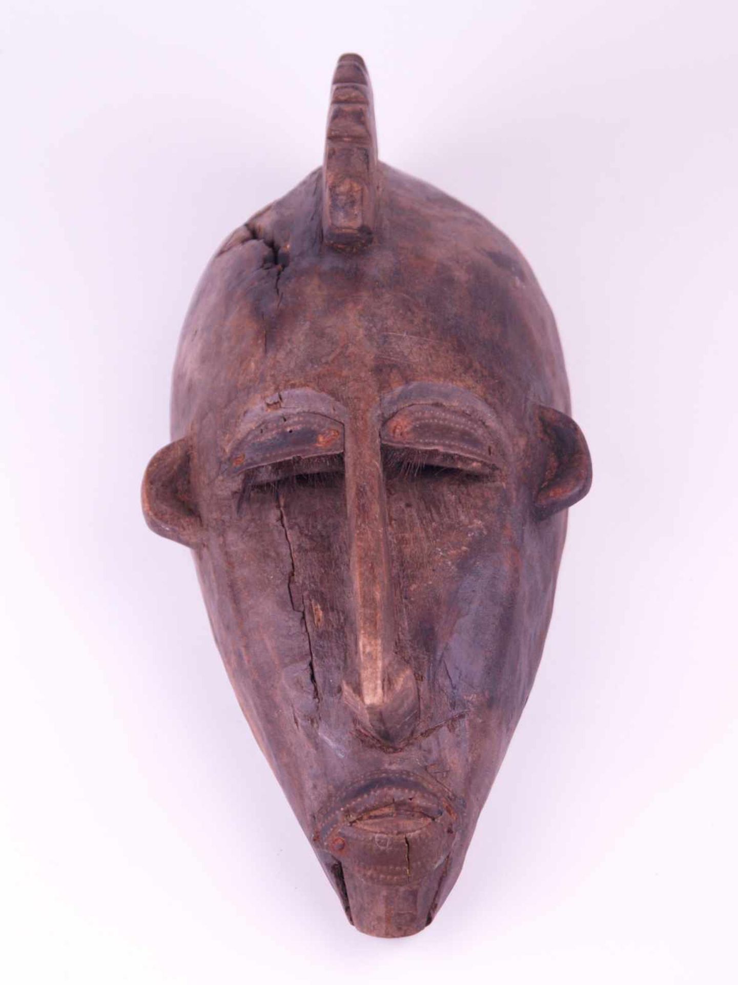 Gesichtsmaske - Mali,Bambara oder Marka, Holz geschnitzt mit Metallbeschlag an Lippen und