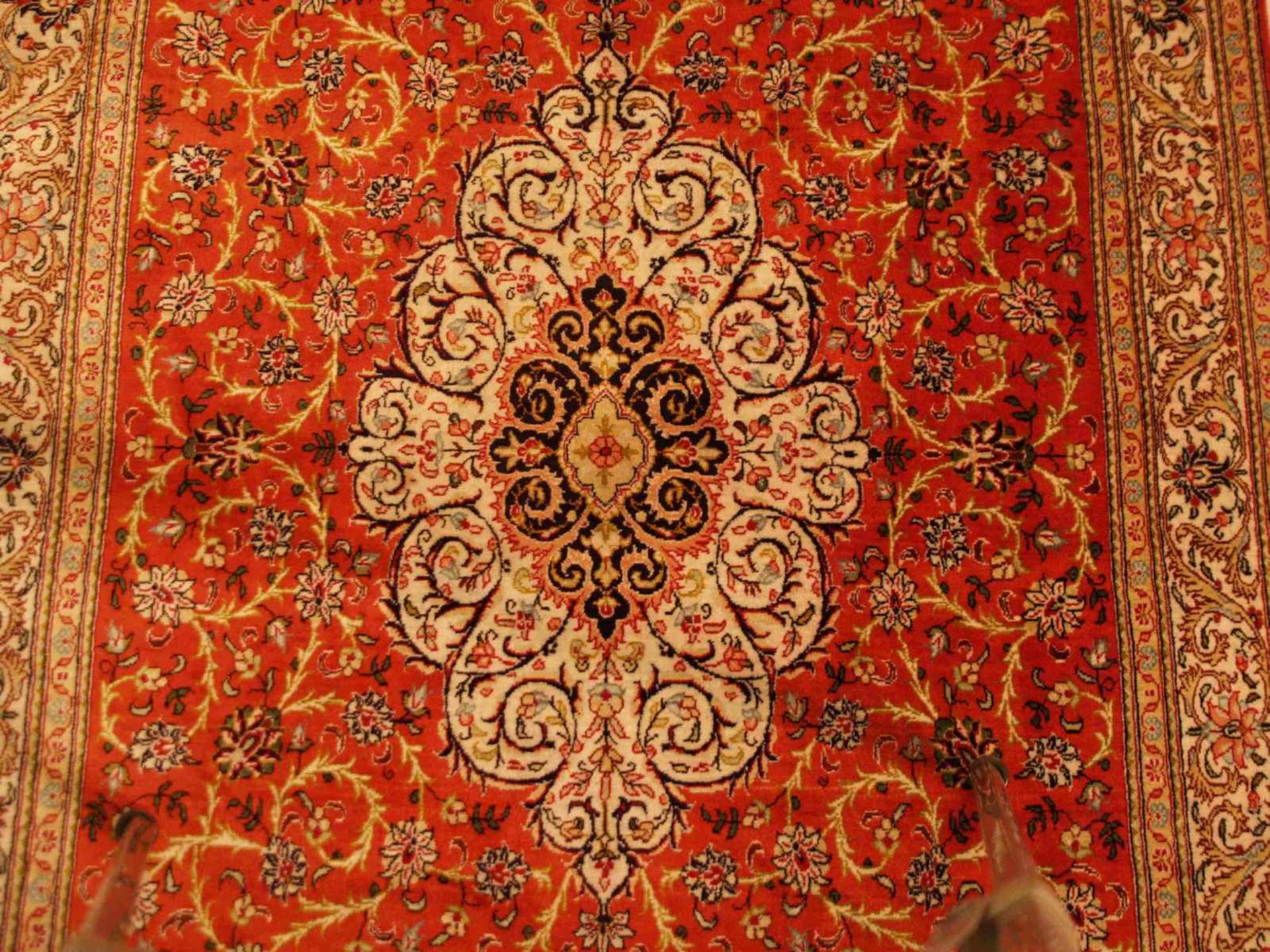 Ghom - Wolle,handgeknüpft,florales Muster,rotgrundig,ca.160x90cm,Orig.Zerti fikat anbei Ghom - Wool, - Bild 3 aus 5