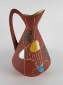 Krug - Eduard Bay Keramik, 1950er Jahre, Dekor "Brasil", Form "244-30", brauner Fond mit farbigem
