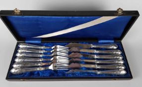 Fischbesteck - 12-tlg: bestehend aus sechs Gabeln und sechs Messern, Silber, Dänemark,Drei-Turm-