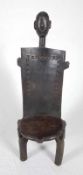 Stuhl des Imperial Chief - Ostafrika,2.Hälfte 20.Jh,Holz geschnitzt,ca.110x55cm,Gewicht ca.9kg