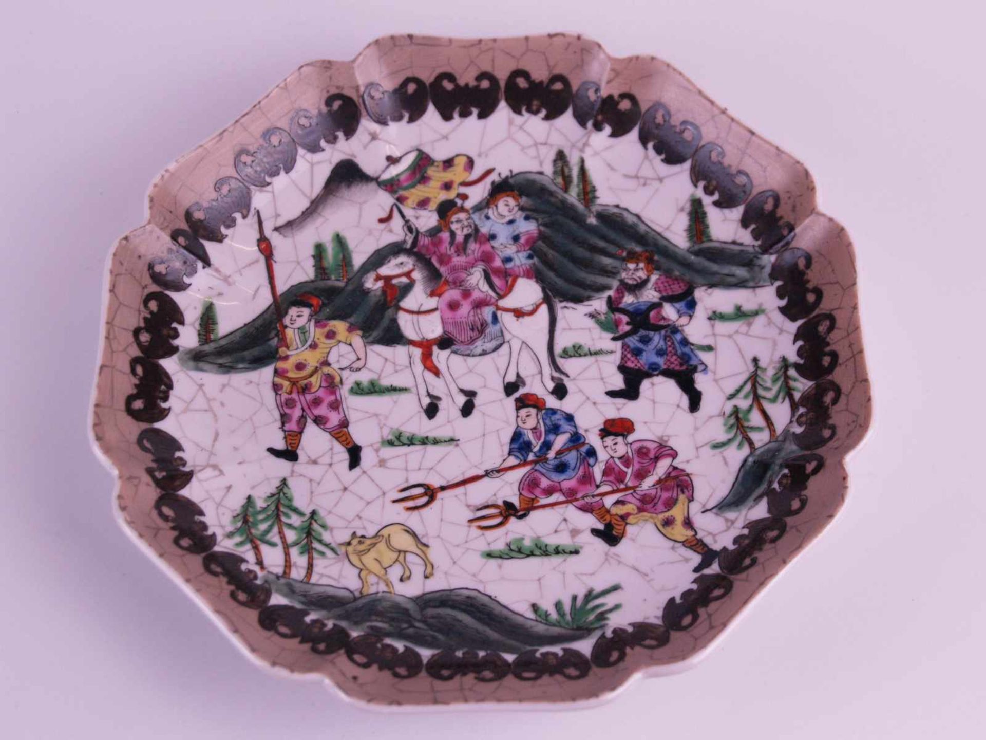 Miniaturvase & Teller - China, Porzellan mit figürlichem Dekor in polychromer Emailmalerei,kleine - Bild 2 aus 10