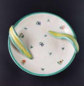 Wandteller - Keramik,polychrom bemalt, florales Muster, mit zwei plastischen Blättern dekoriert,