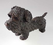 Bronzefigur "Hund" - naturalistisch gehaltene Darstellung eines stehenden Hundes, stellenweise