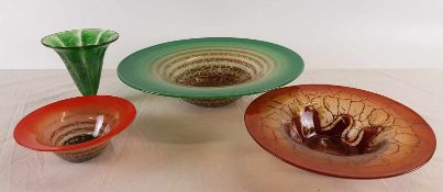 Konvolut "Ikora" - WMF-Ikora, 4-tlg: 3 Schalen und Vase, Klarglas mit mehrfarbigen Pulver- und