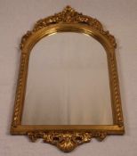 Wandspiegel - ovaler Spiegel im Rokokostil,Holz/Stuckmasse goldfarben gefasst,üppiger
