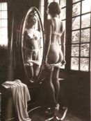 Sieff, Jeanloup (1933 - Paris - 2000) - "Weiblicher Akt mit Brille", 1976, Offsetdruck, PP-