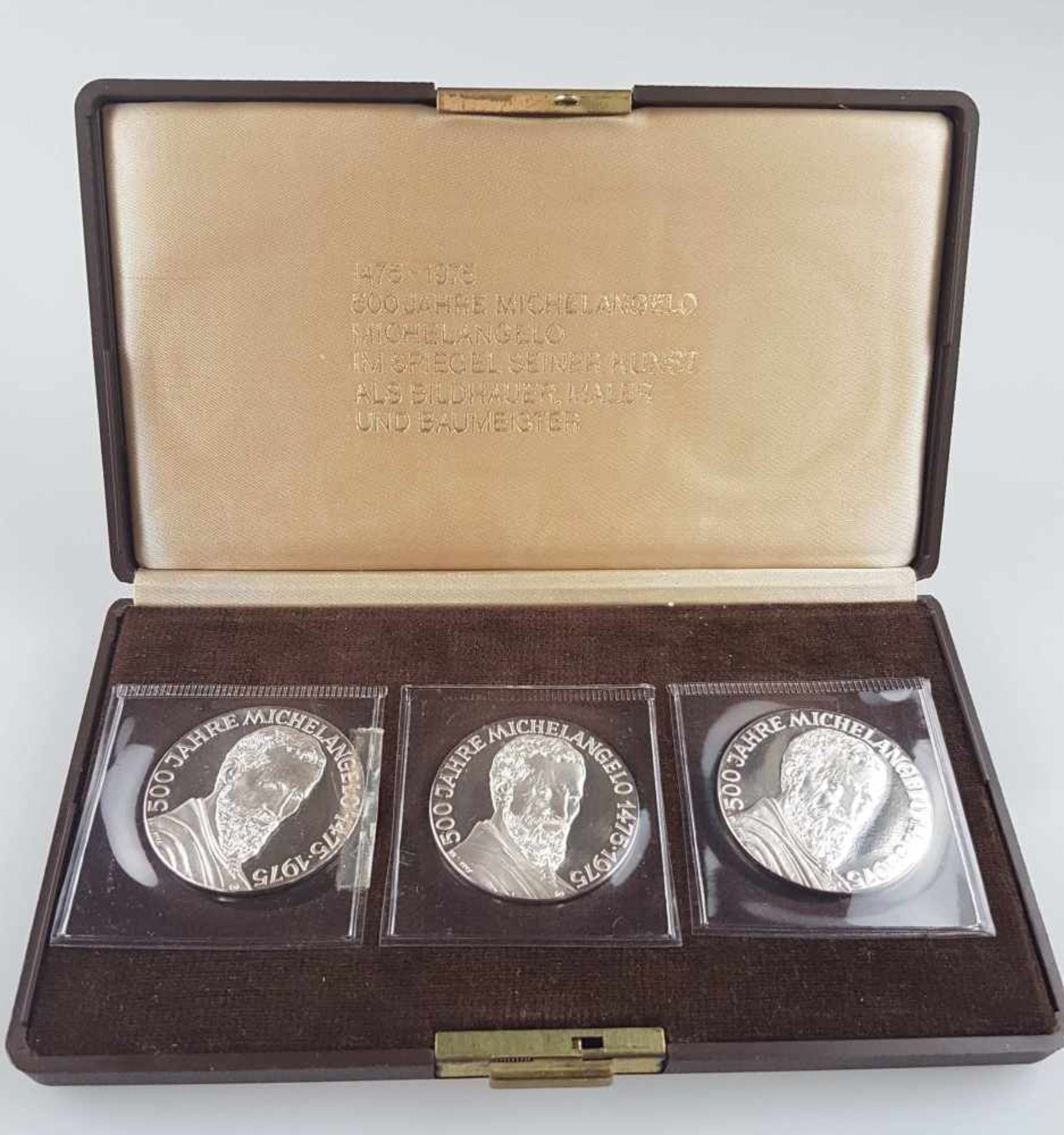 Dreifacher Medaillensatz zu " 500 Jahre MICHELANGELO "- Silber 999/000, Gesamtgewicht ohne Box:
