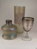 Konvolut Erwin Eisch - 3-tlg., Klarglas mit farbigen Einschmelzungen, 1x Vase, Zylinderform, H.ca.
