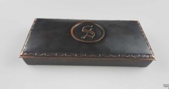 Zigarren-/Zigaretten-Schatulle- massiver Kupferkorpus,längsrechteckige Form mit scharniertem