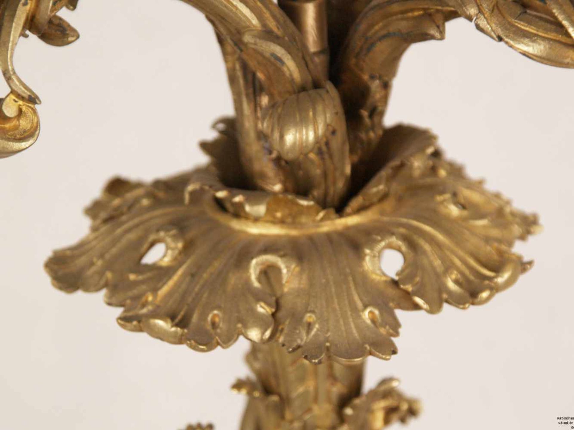 Schwere figurale Prunkgirandole - Bronze gegossen, ziseliert und feuervergoldet, Frankreich spätes - Bild 4 aus 12