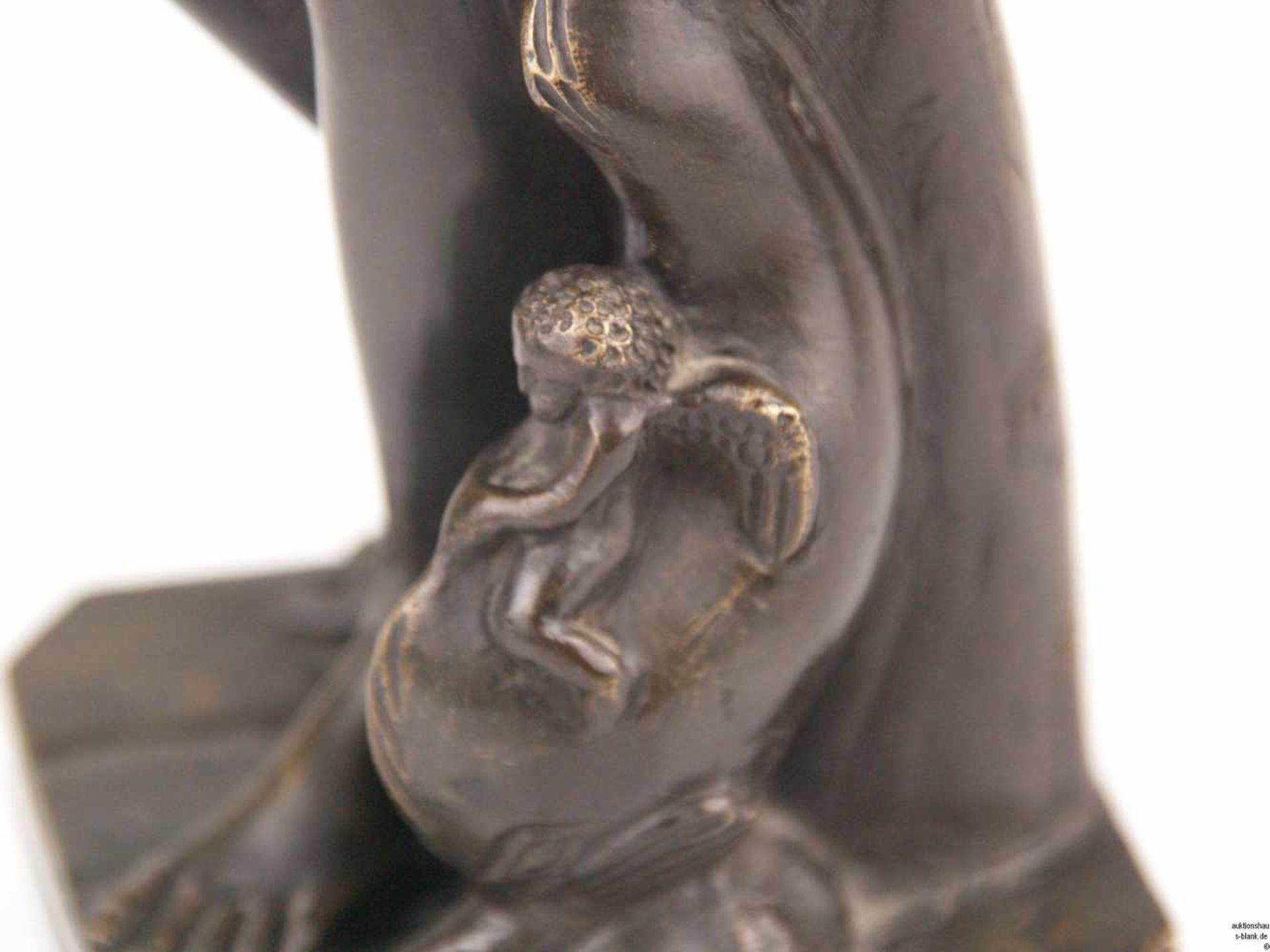 Venus de'Medici - Bronzefigur nach antikem Vorbild, Alters- bzw. Gebrauchsspuren, stellenweise - Bild 8 aus 10
