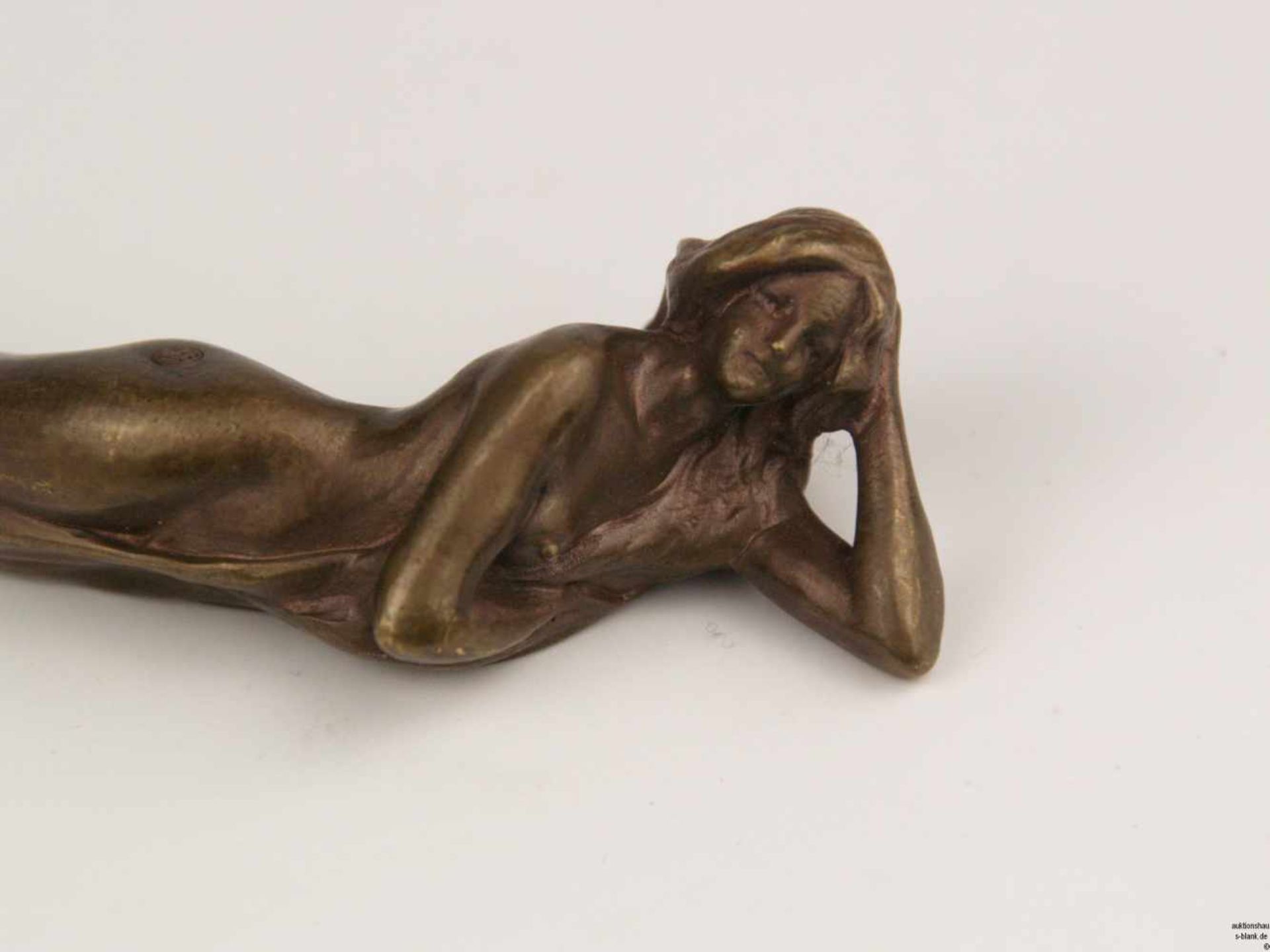 Brieföffner - Wiener Bronze, Jugendstil, Griff mit plastischem liegendem Damenakt, punziert 'FBW' ( - Bild 2 aus 5