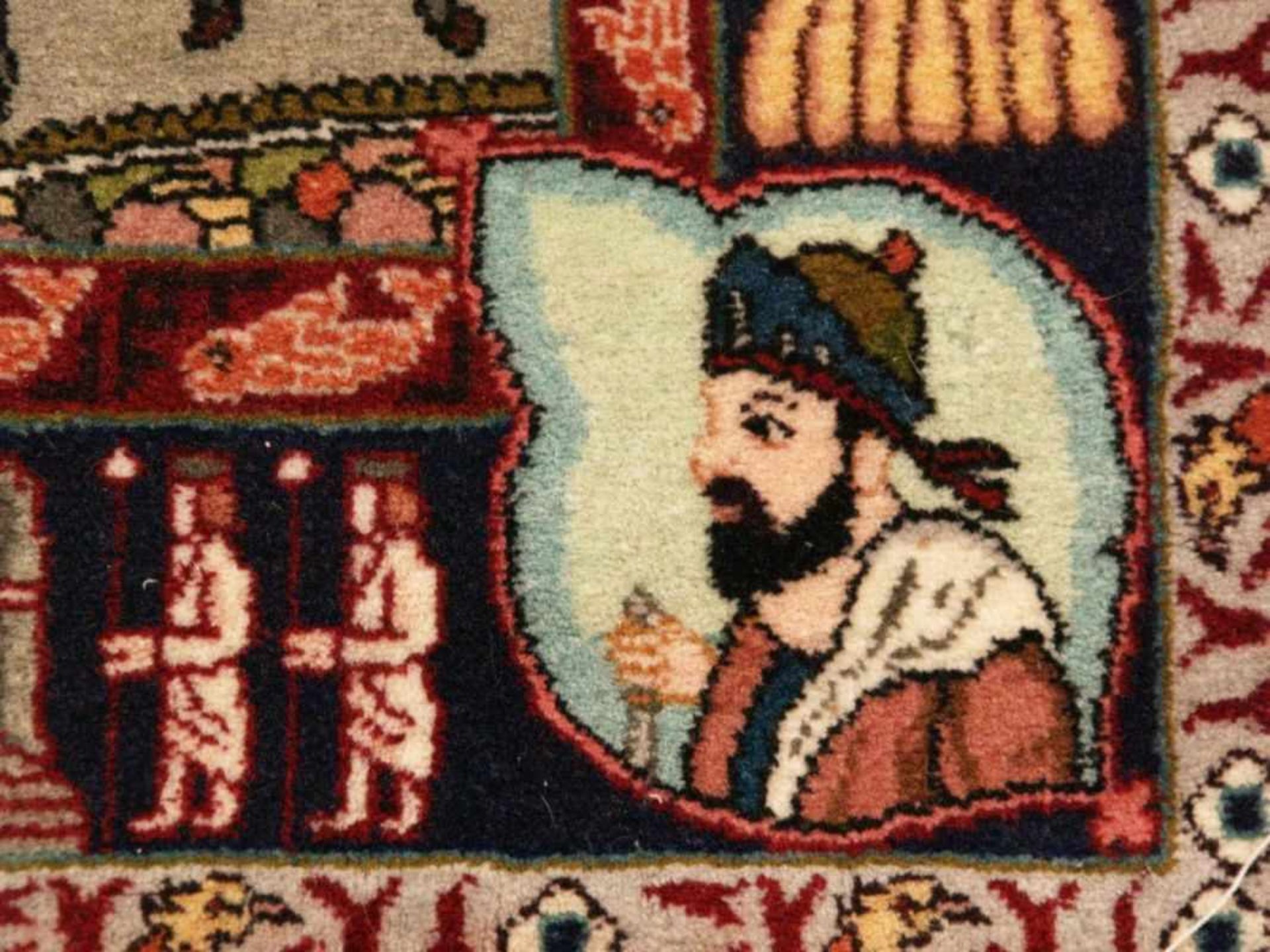 Bildteppich - Orient, Wolle, mittig Darstellung einer Kasbah in hügeliger Landschaft,sowie ein - Image 7 of 10