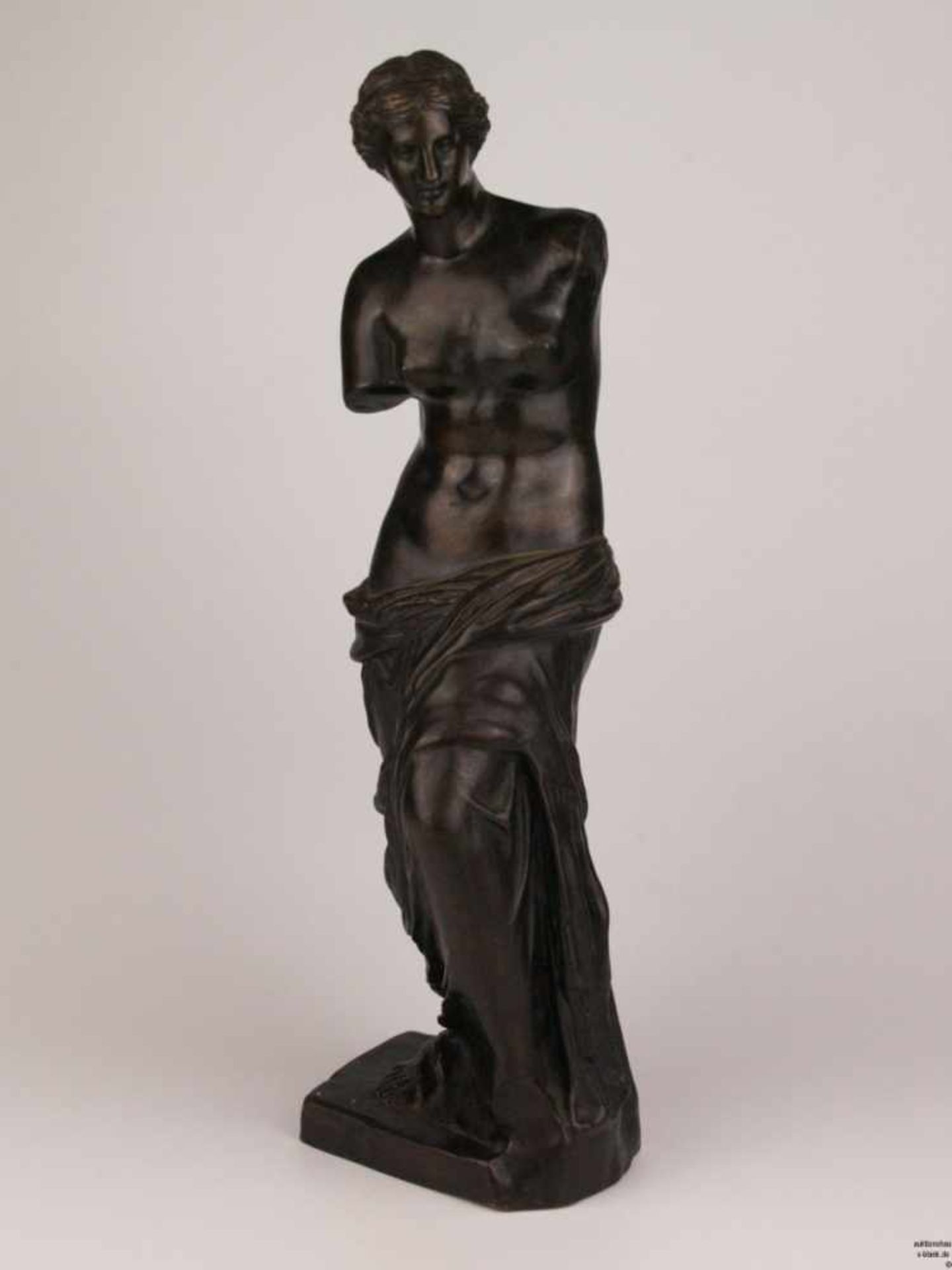 Bronze-Plastik "Venus von Milo" - 19./20.Jh.-Figur nach antikem hellenistischem Vorbild, schwarz-