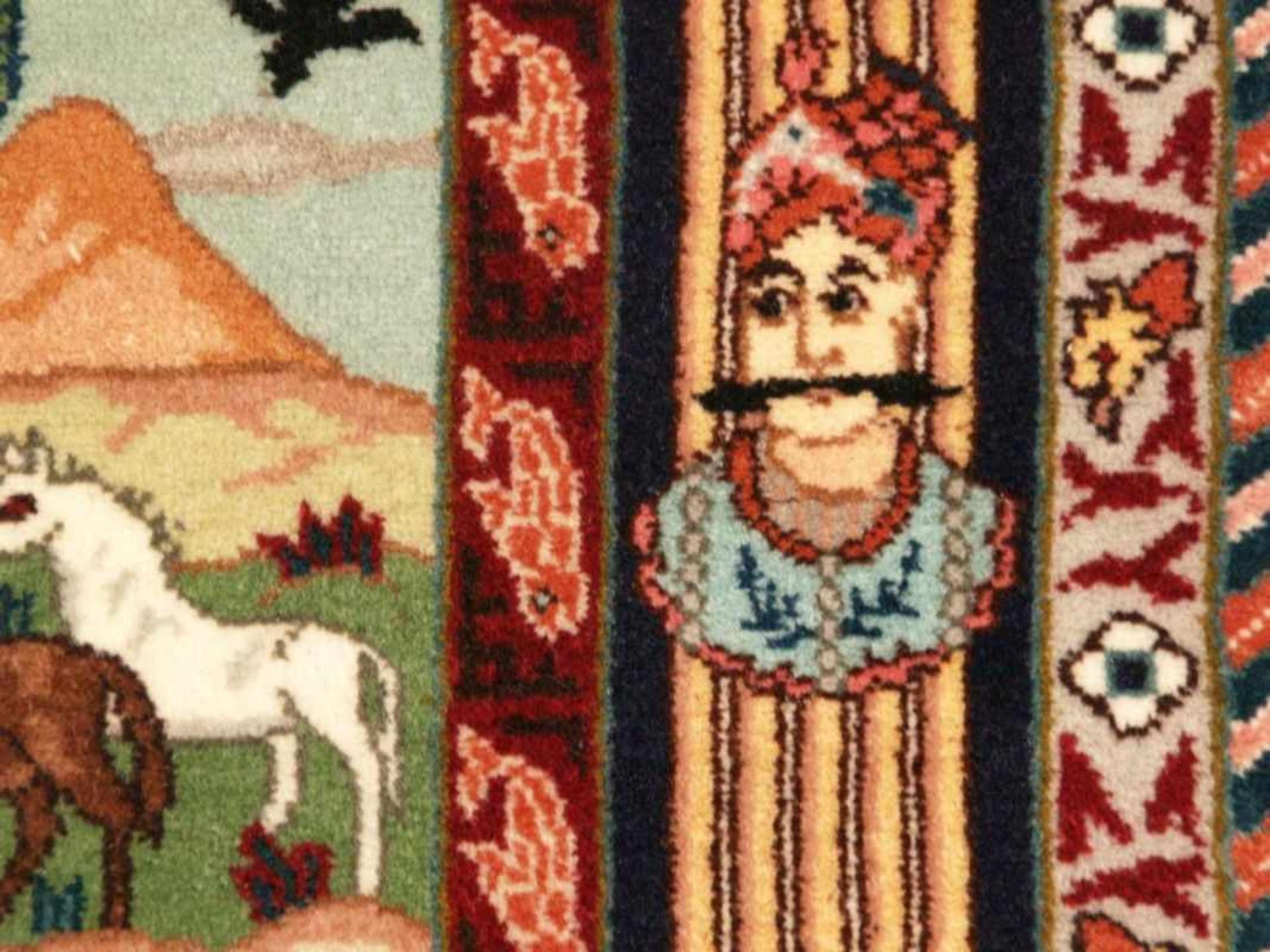 Bildteppich - Orient, Wolle, mittig Darstellung einer Kasbah in hügeliger Landschaft,sowie ein - Bild 9 aus 10