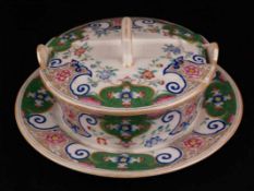 Butterdose - England, Boden gemarkt 'English Porcelain Minton', runde Butterdose mit Untersatz,