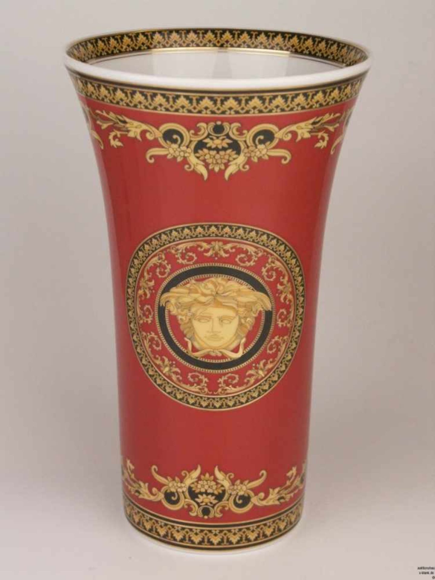 Versace Vase 'Medusa', Rosenthal - Boden mit gold/schwarzem Stempel 'Rosenthal, Versace, Medusa',