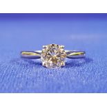 18CT WHITE GOLD DIAMOND SOLITAIRE RING WITH 1 CARAT OF DIAMOND - ACCOMPANIED WITH VALUATION OF £