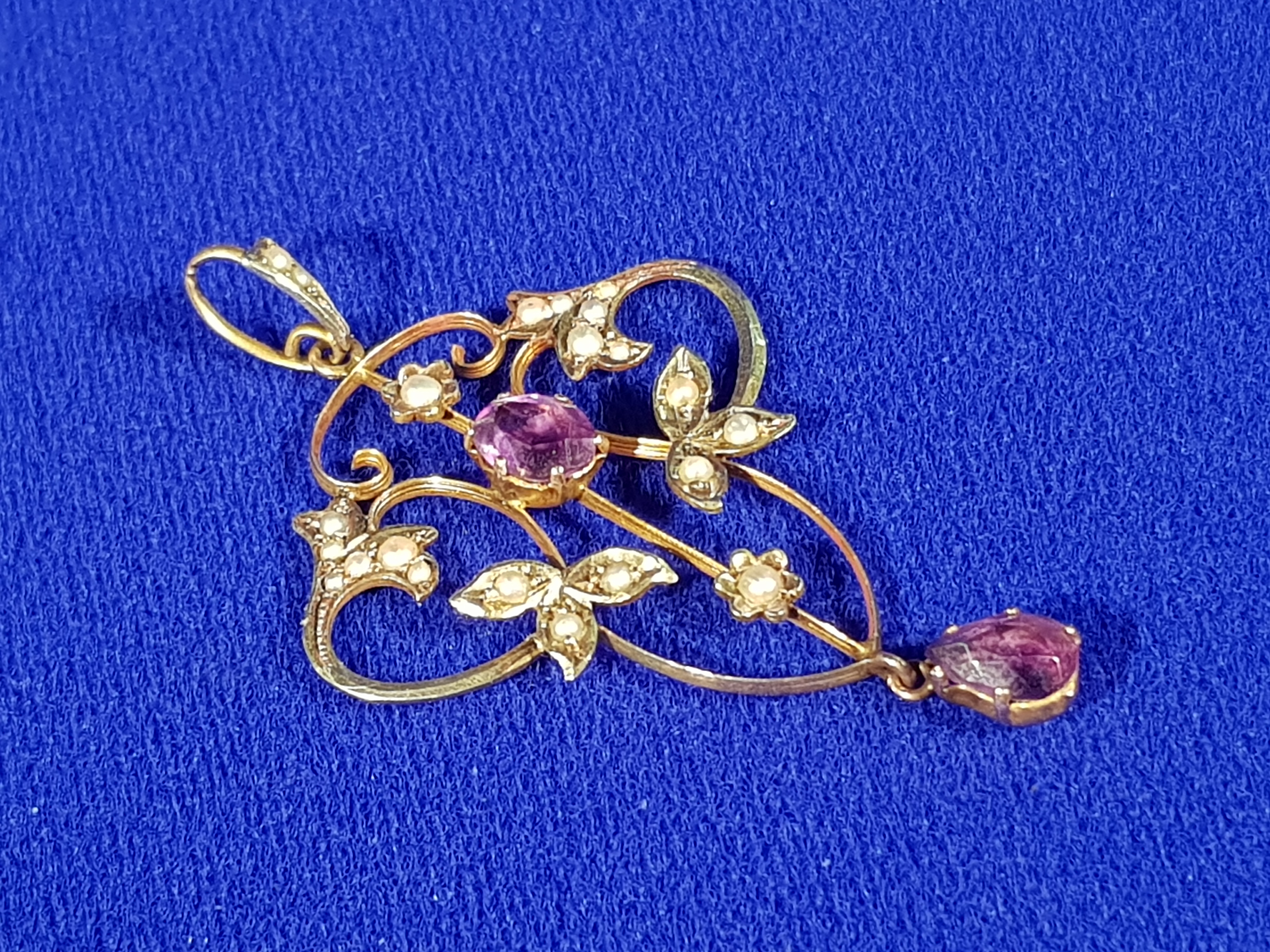 EDWARDIAN 9CT GOLD, AMETHYST & SEED PEARL DROP