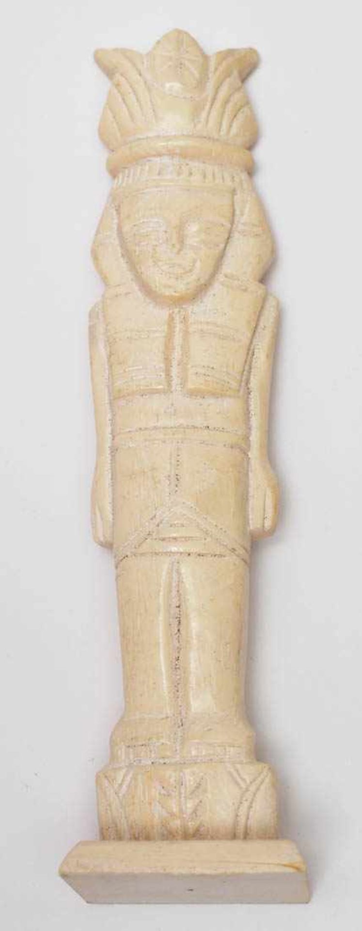 Schachspiel, Ägypten Figuren aus Bein. H. des Königs 15,5cm. Dazu intarsiertes Brett. - Image 9 of 10